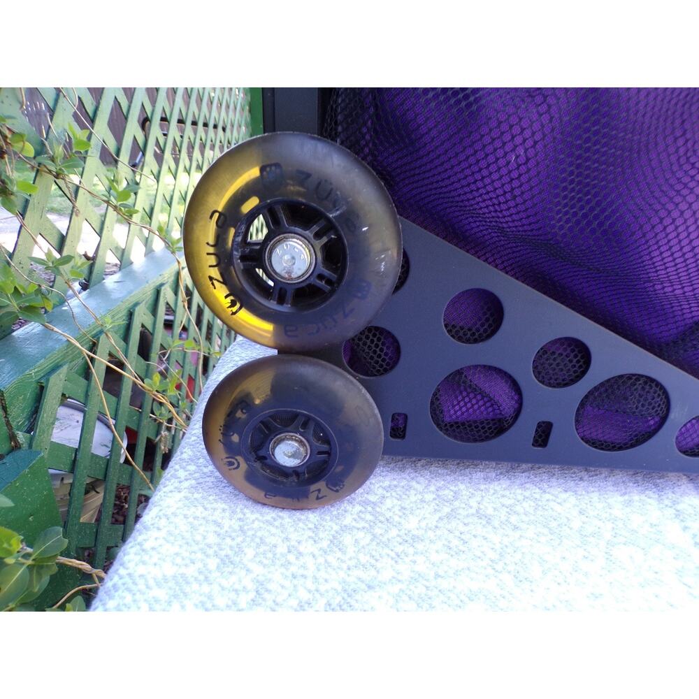 ZÜCA Sport Rolling Bag Purple Mobile Locker Built-in Seat Flashing LED Wheels - Picture 5 of 16
